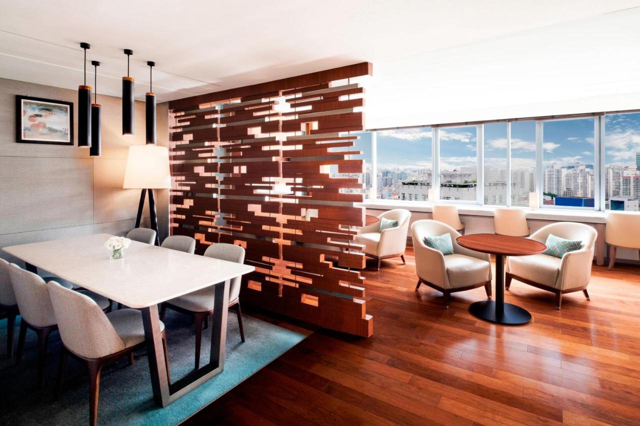 Courtyard By Marriott Seoul Times Square Hotell Eksteriør bilde
