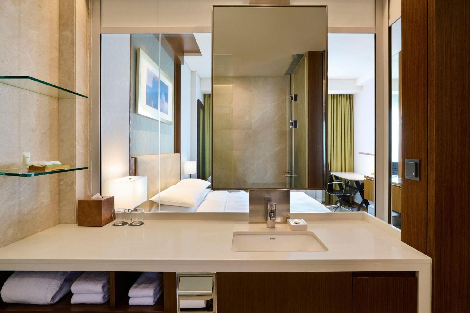Courtyard By Marriott Seoul Times Square Hotell Eksteriør bilde